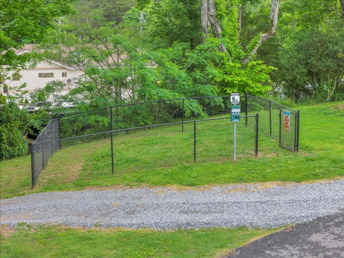Cabin Oasis Near Smoky Mountains Pigeon Forge Exterior foto